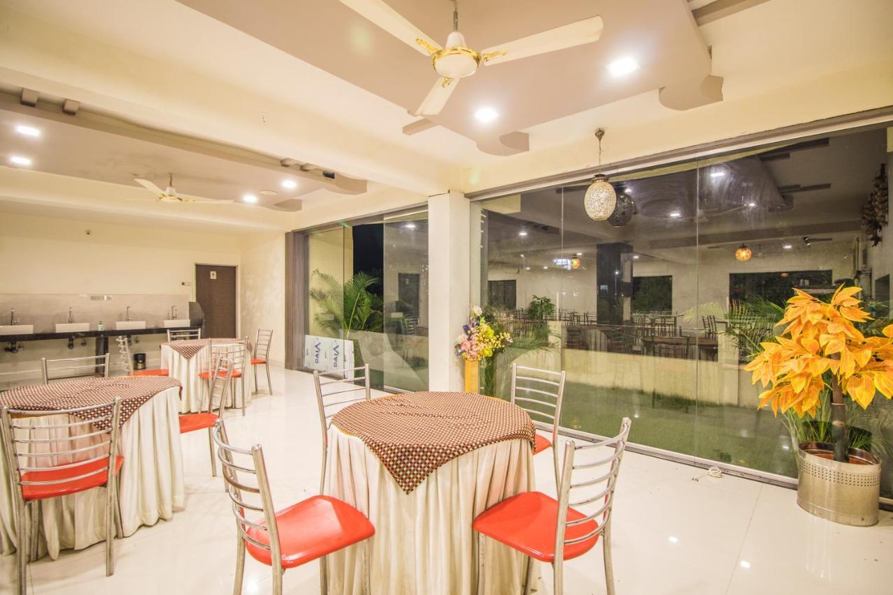 Hotel Yogiraj Palace Shegaon Dış mekan fotoğraf